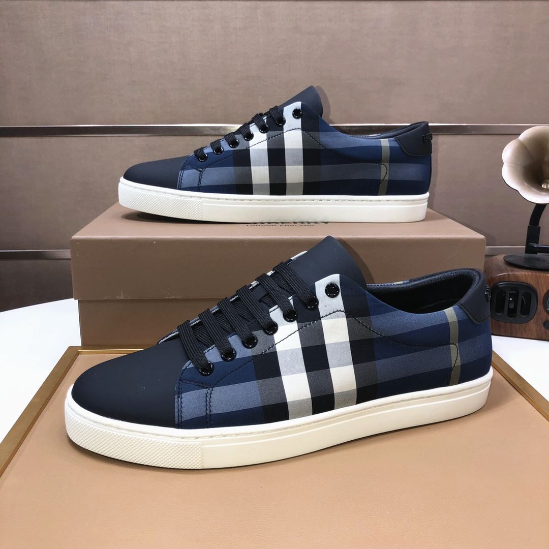 Burberry Low Shoes